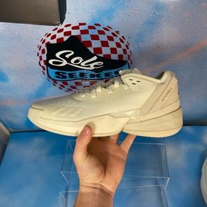 Adidas D.O.N Mitchell